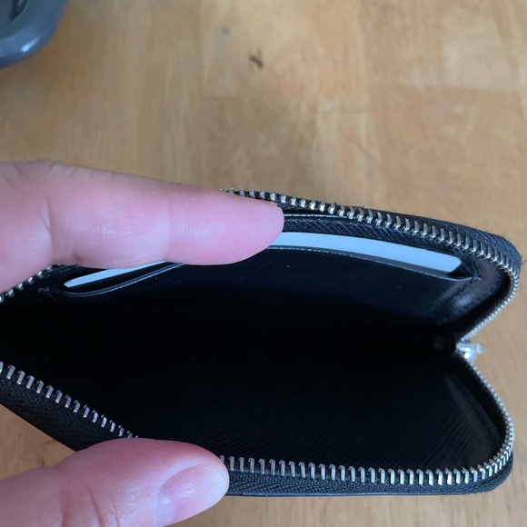 PRADA black saffiano card holder - Picture 3 of 4